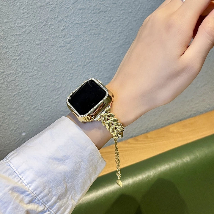 
Elegant Apple Watch Strap for Women
Apple Watch Ultra 2 Gold Band
Durable Watch Band for Apple Watch
Fashionable Apple Watch Accessories
