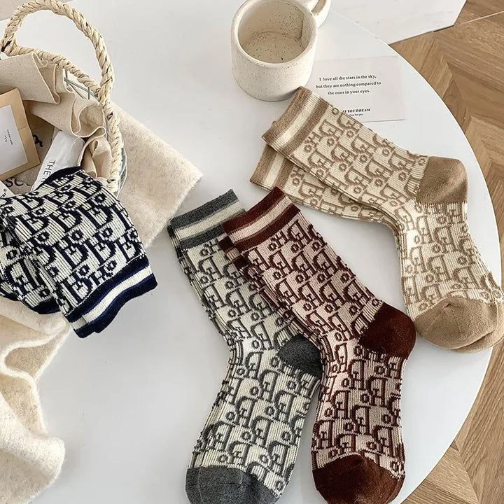 
Autumn winter socks for women
Elegant wool socks for ladies
High-quality women's socks
