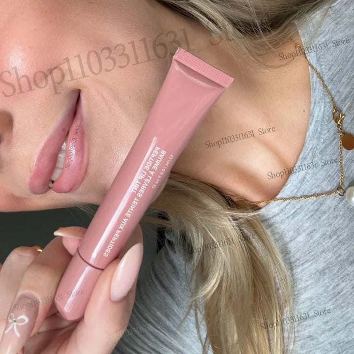 Lip Glaze moisturizing oil for lips with a glossy finish