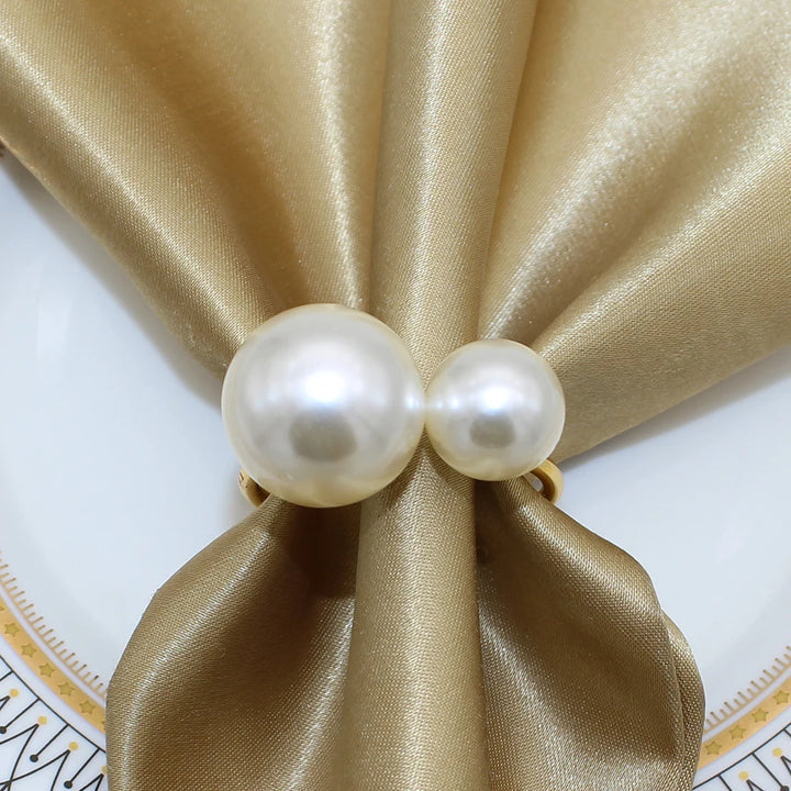 Lavender shop Pearl Napkin Rings
Faux pearl napkin rings
Set of pearl napkin rings
Pearl accent napkin holders