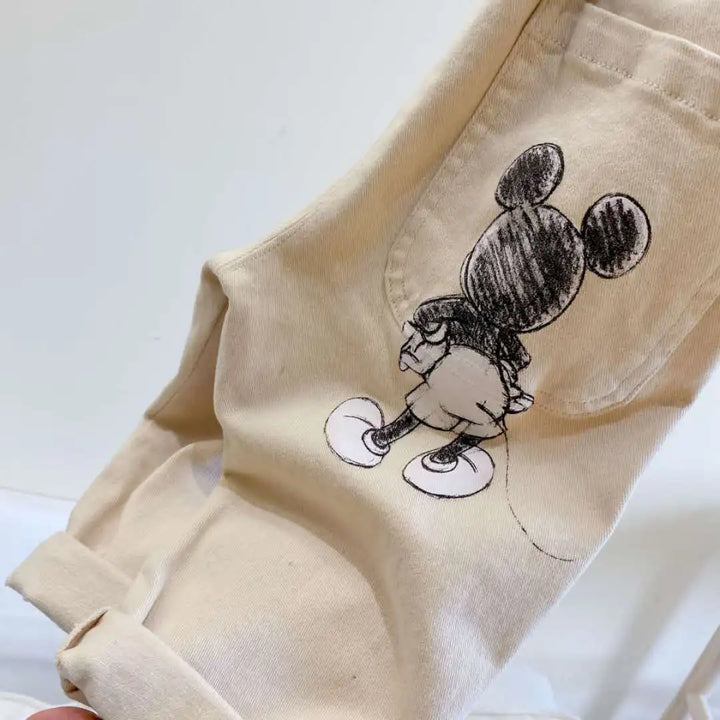 
Boys denim pants with Mickey Mouse
Disney casual trousers for boys
Boys mid-waist elastic denim pants
Mickey Mouse pants for boys aged 4-6
Casual Disney pants for spring season
Boys Mickey Mouse embroidered jeans
Full length denim trousers for boys
Boys cartoon print casual pants
